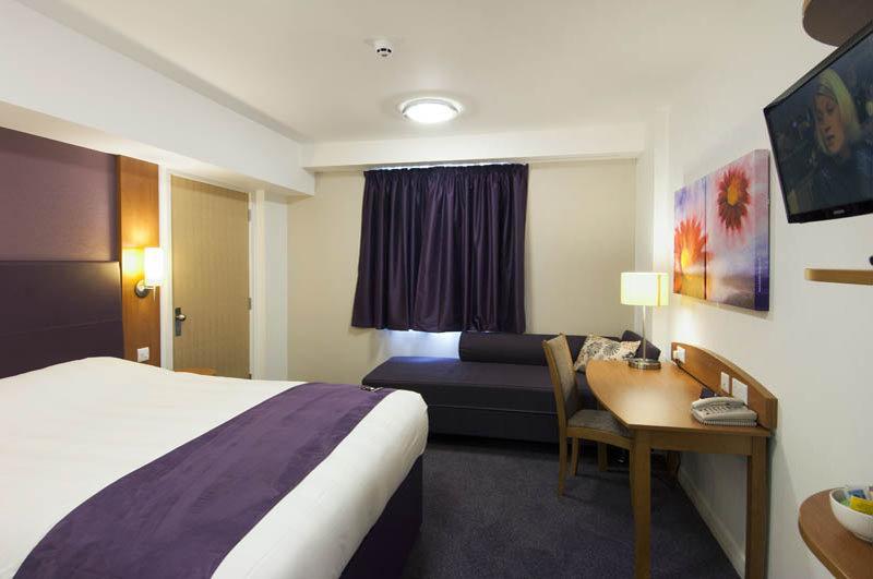 Premier Inn Stroud Stroud  Exterior foto